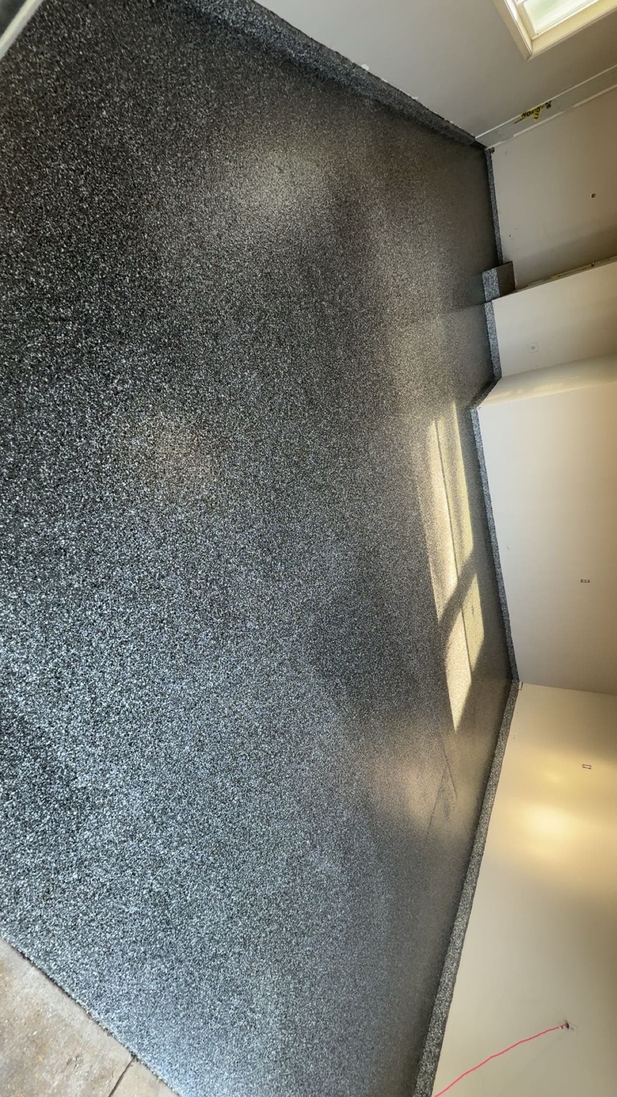 Flake vs. Solid Color Epoxy Floors